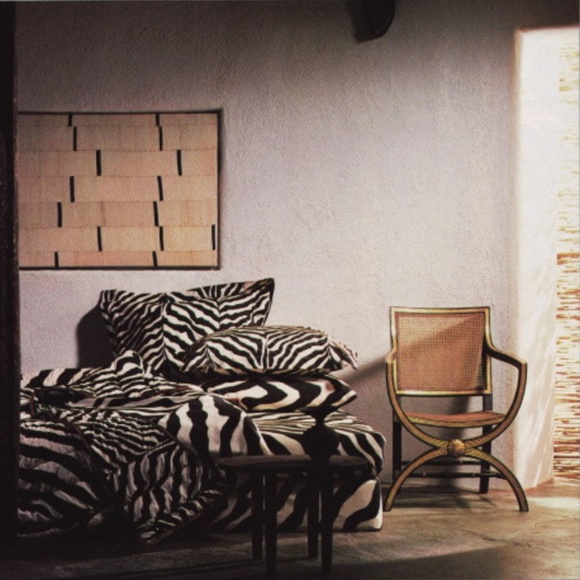 Westpoint Stevens Bedding Comforter Set Nwt Reversible Zebra